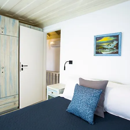 Annouska * Chalki Town