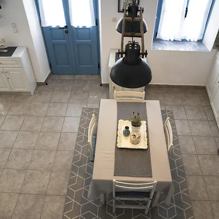 Annouska * Chalki Town