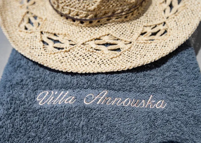 Annouska Casa de Férias Chalki Town