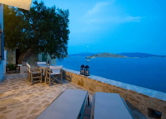 Annouska * Chalki Town